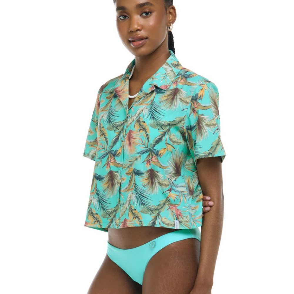Body Glove | Lalancha Short Sleeve Surf Shirt in Molokini